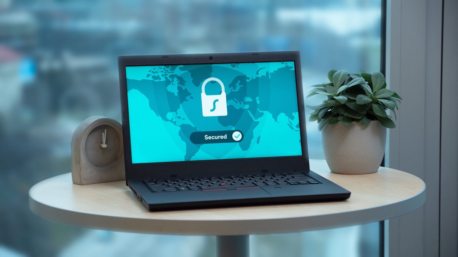Переваги використання VPN для забезпечення конфіденційності та безпеки в Інтернеті
